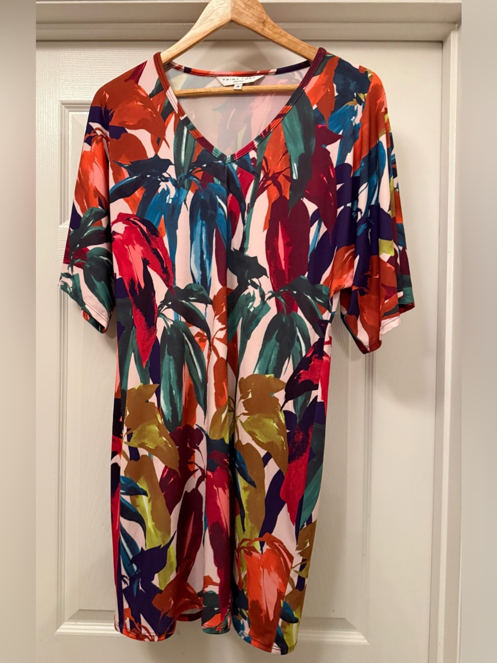 Trina Turk Shift Dress Womens 4 Multicolor Tropical Leaf V-Neck Short Sleeve
